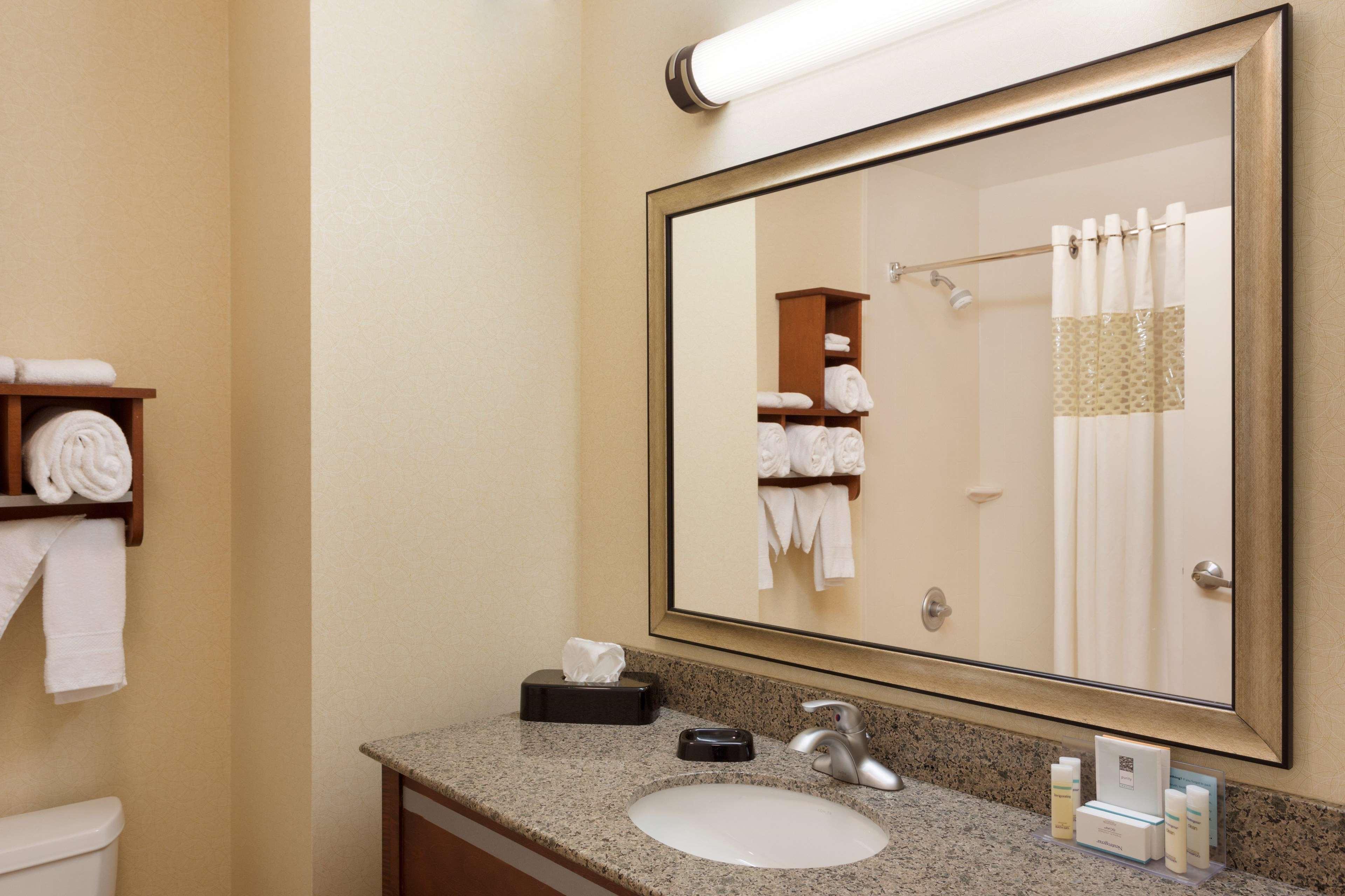 Hampton Inn & Suites Detroit/Chesterfield Ngoại thất bức ảnh
