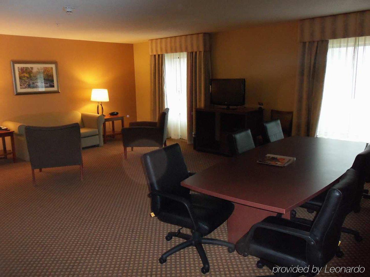 Hampton Inn & Suites Detroit/Chesterfield Ngoại thất bức ảnh