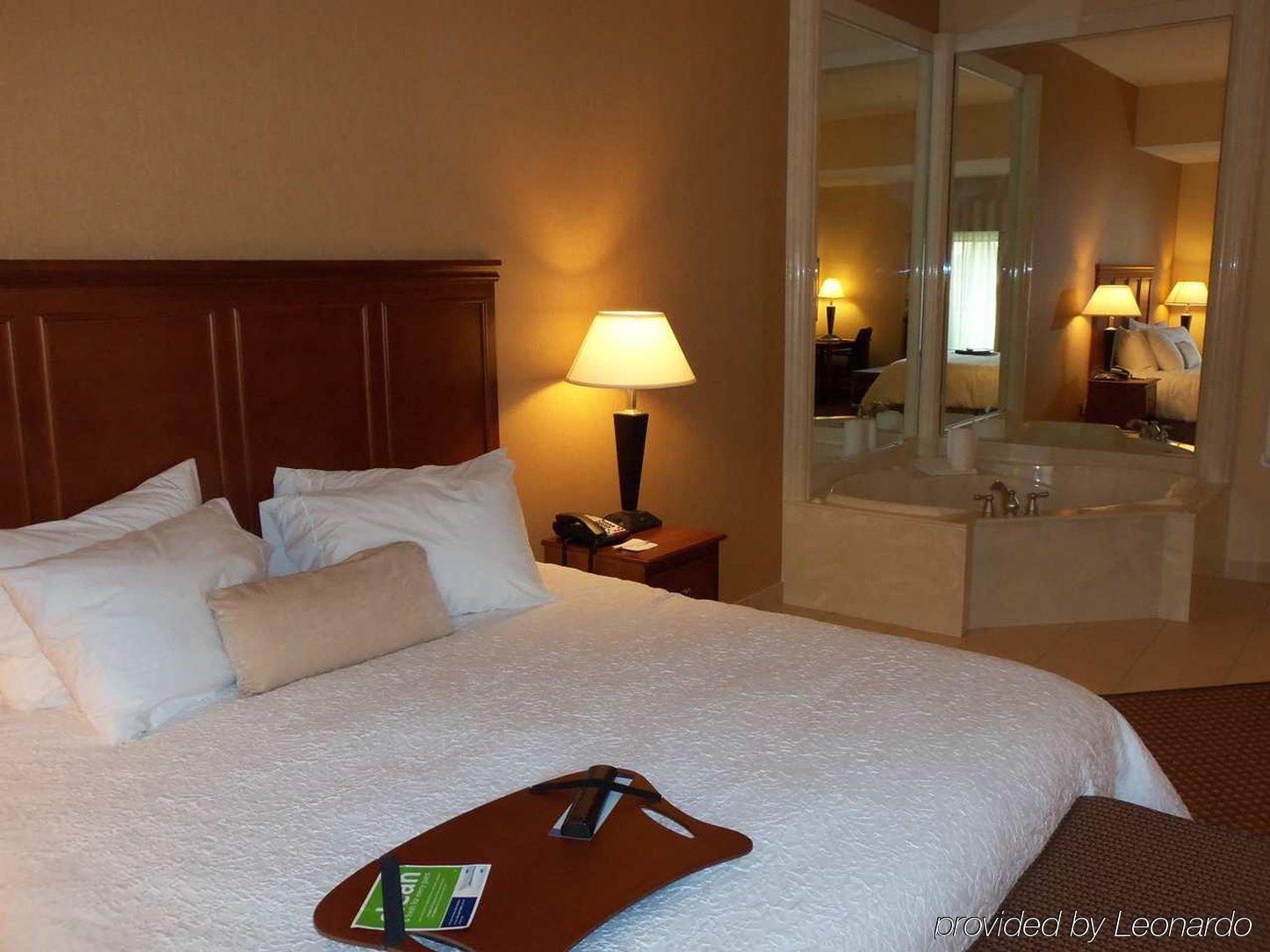 Hampton Inn & Suites Detroit/Chesterfield Ngoại thất bức ảnh